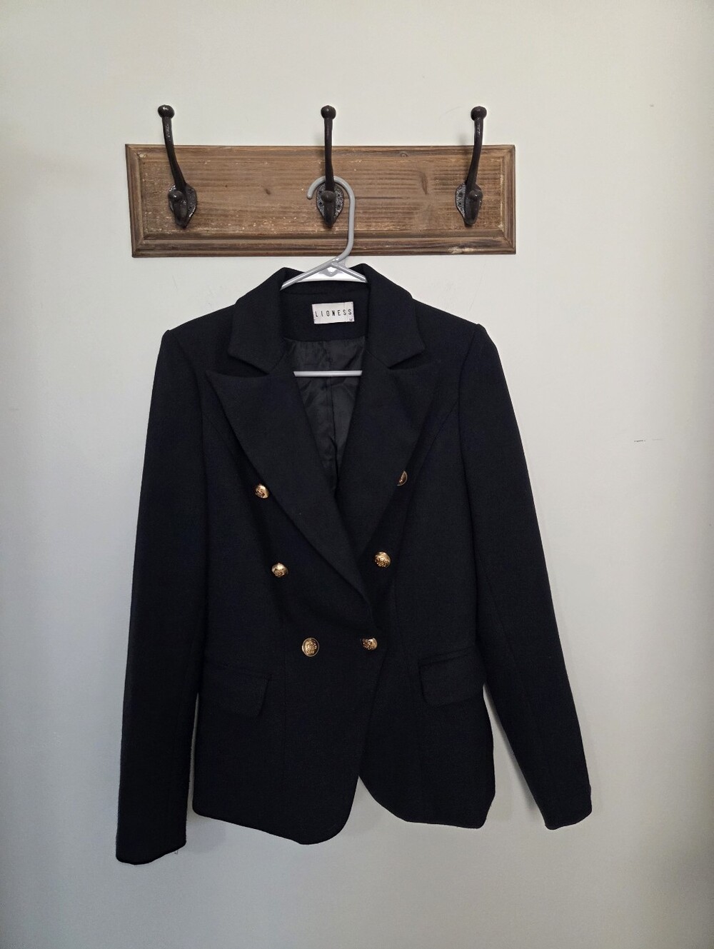 Lioness Double Breasted Navy Blue Gold Button Blazer Medium EUC - Picture 4 of 9